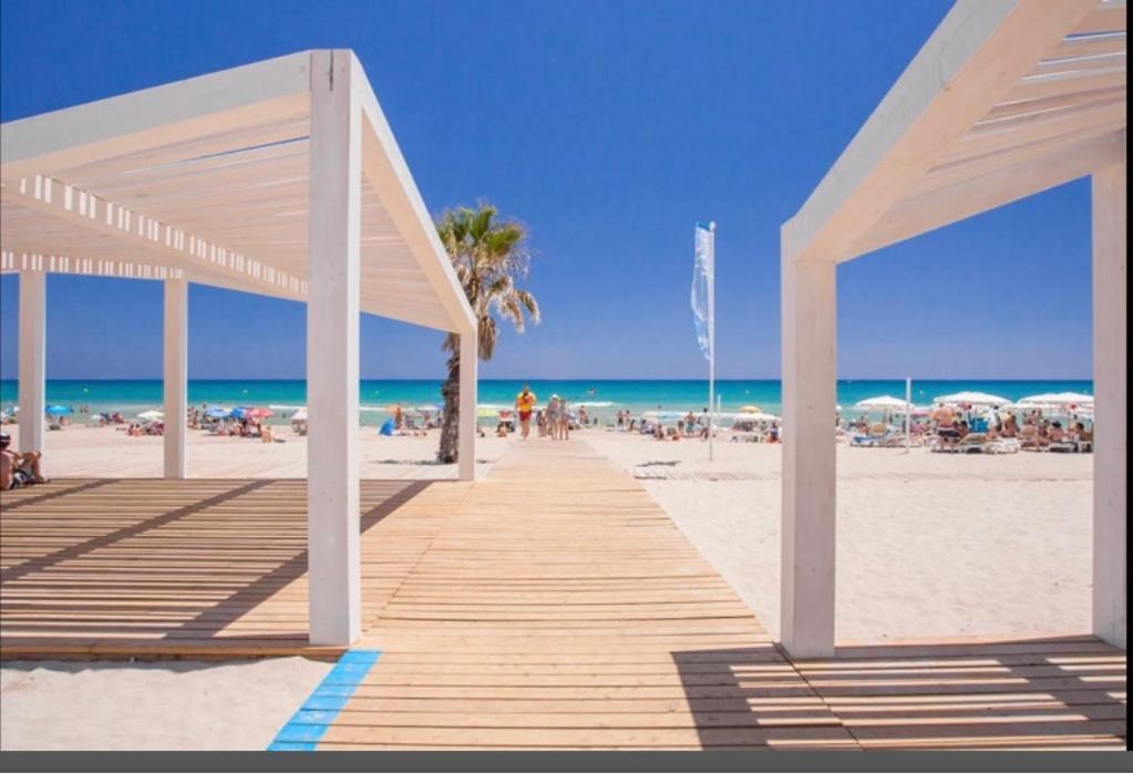 Amplio Apartamento Con Vistas Al Mar, Parking Y Wifi لقنت المظهر الخارجي الصورة